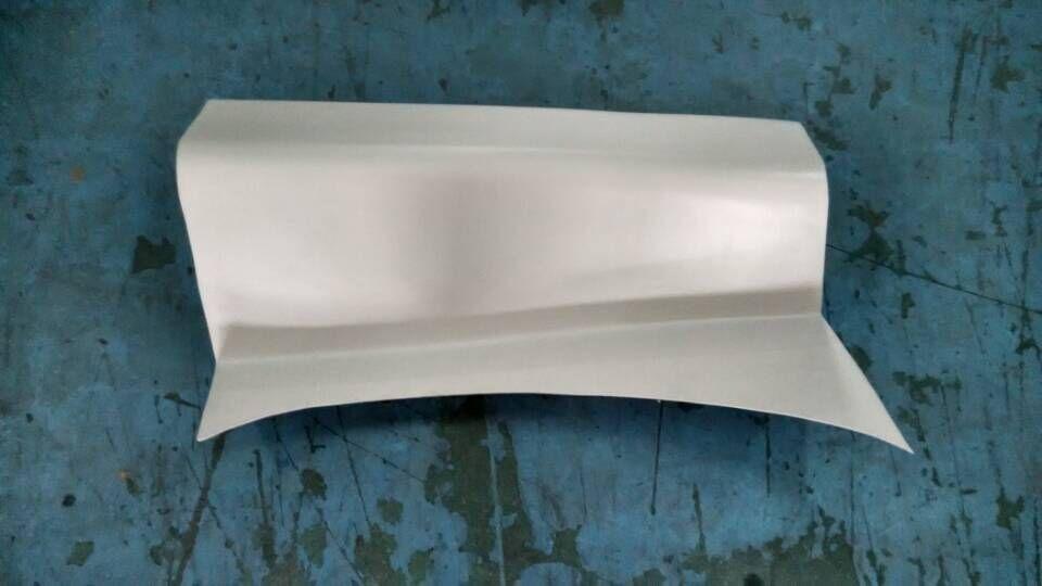 The inner guard plate on the left side of the rear circumference, New Crown, ABS, 121842 light color, top air intake