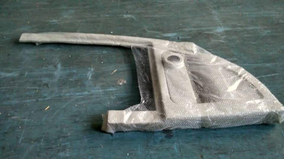 Right inner guard plate on the front circumference, 6129Y2, ABS 74449 gray and white-1