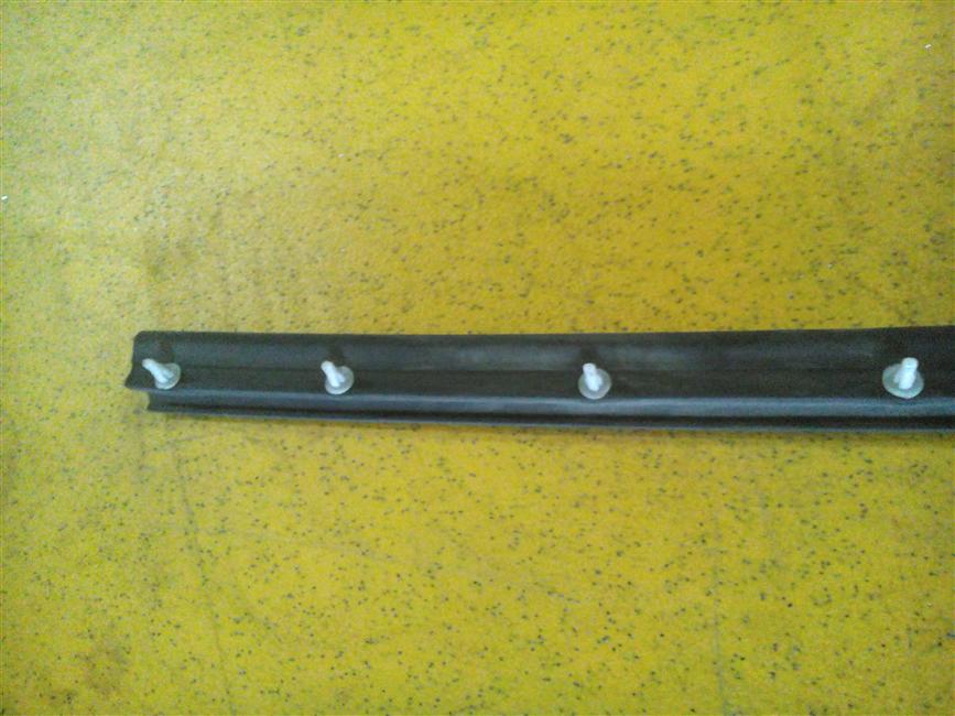 Driver door sealant strip, F030-2