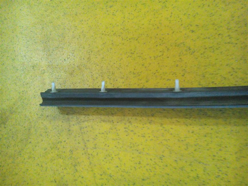 Driver door sealant strip, F030