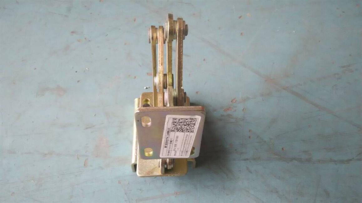 Side door hinge, six-link structure, right front, 259800380