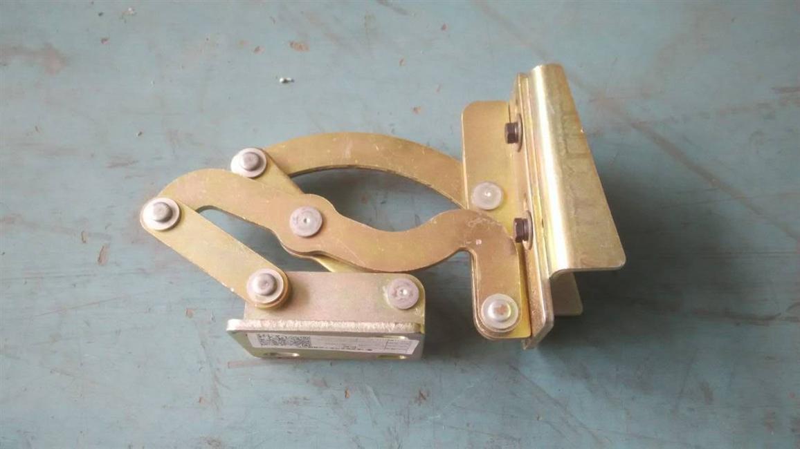 Side door hinge, six-link structure, right front, 259800380-1