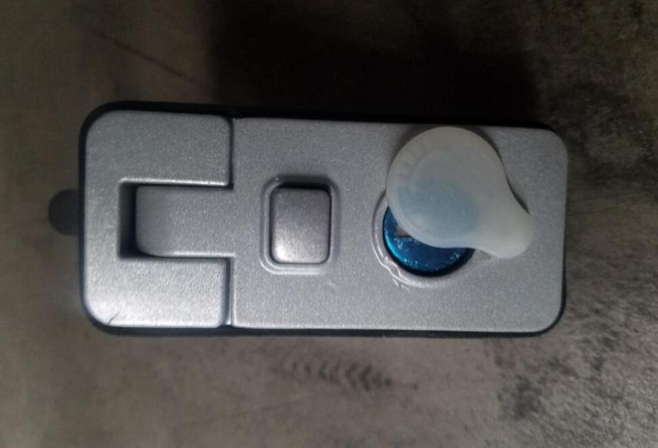 Simple lock, long strip, easy to open round button, silver