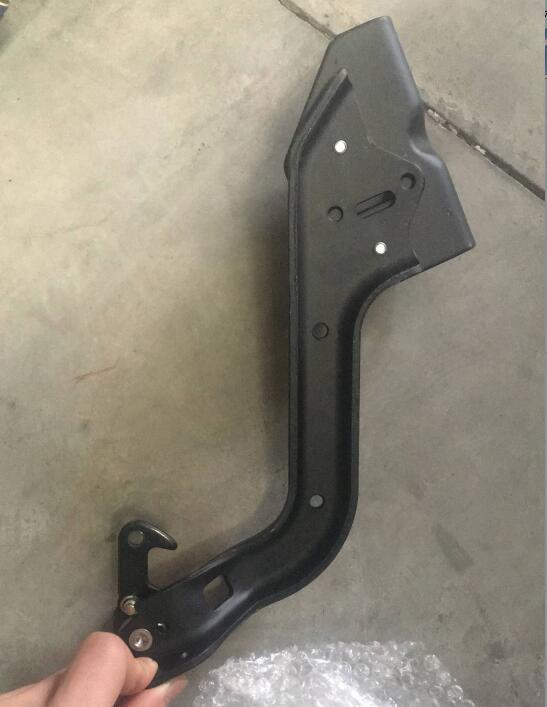 Middle door hinge, lower, middle door step, KT-2