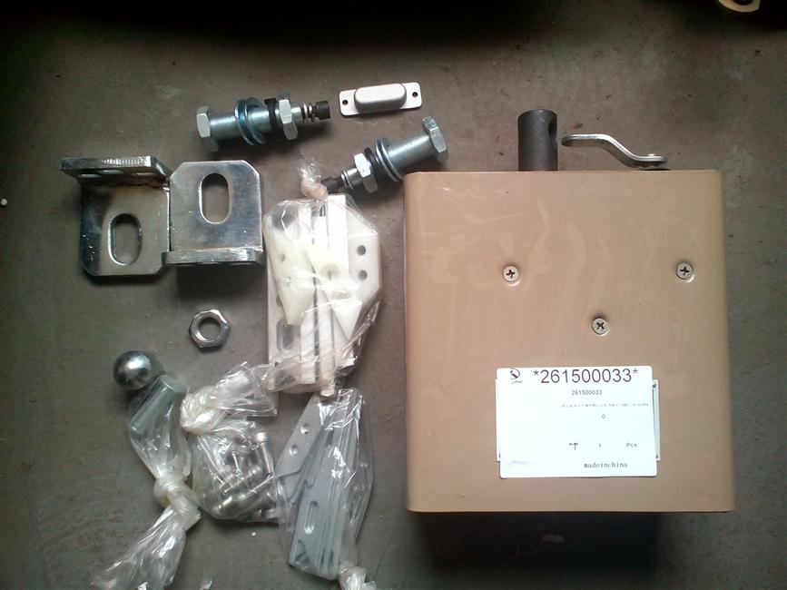 Montage de la pompe de porte, électrique, porte pivotante extérieure au centre, gouvernail gauche, rayon de bras courbé 445, espacement du support 674-4