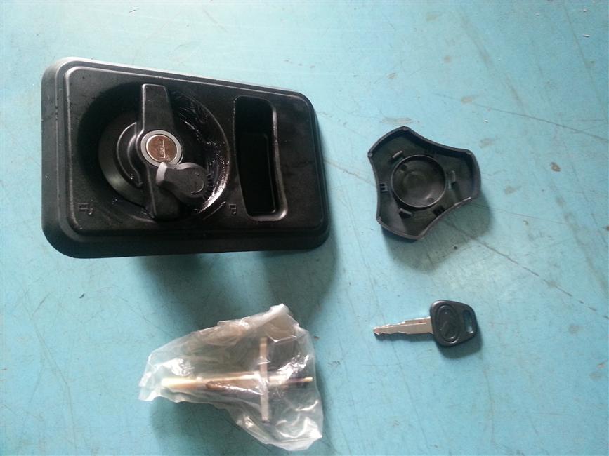 Passenger door lock, SX13C-1000, right, rectangular-2