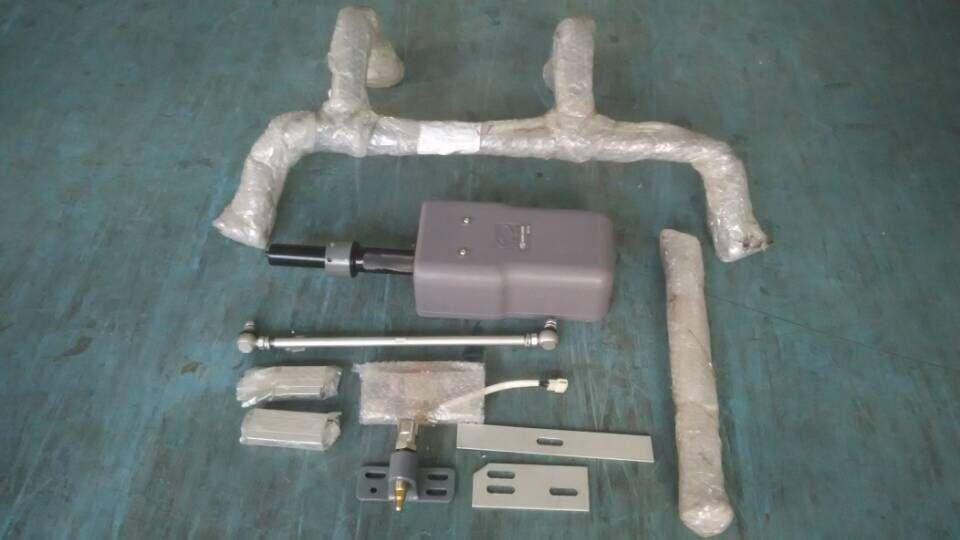 Door pump assembly, pneumatic, left front, swing type, left rudder, curved arm radius 465, support spacing 840