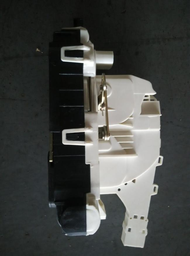 Right sliding door lock assembly, center control, left rudder, Xushun Dongming, KT