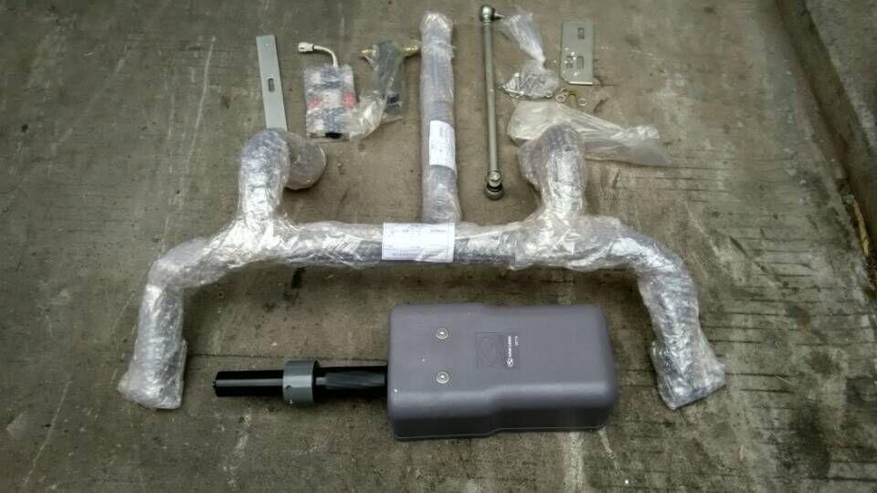 Door pump assembly, pneumatic, front door, swing type, left rudder, curved arm radius 440, support spacing 770