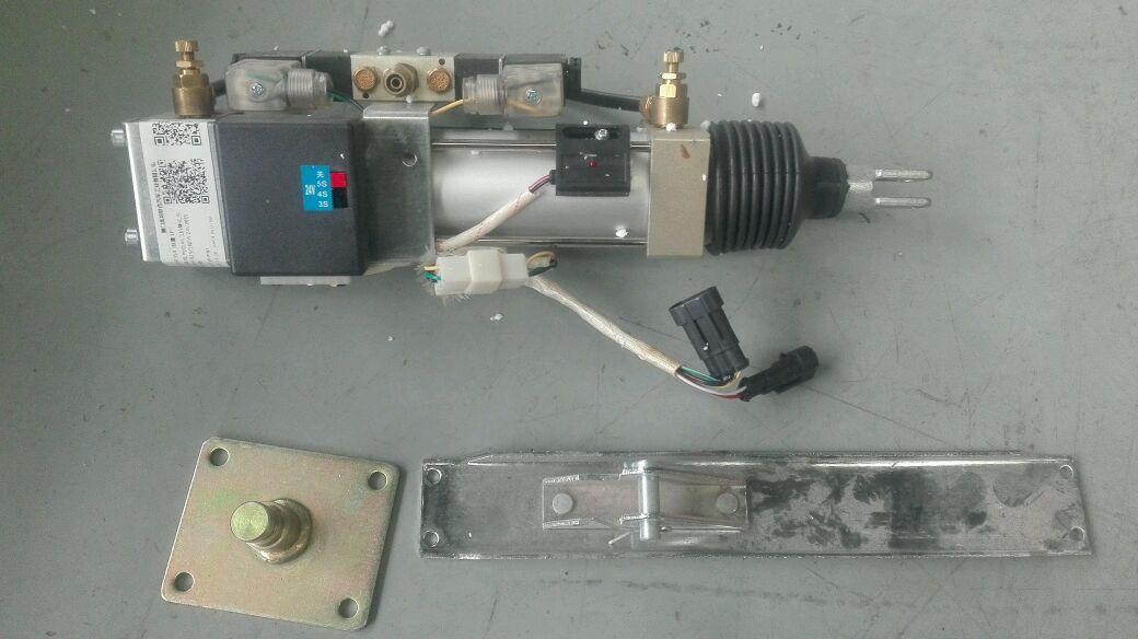 Door pump assembly, pneumatic, middle door, folding type, left rudder, total length 425 stroke 95, 24V, with anti-clip function