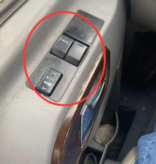 Door main control switch assembly, left rudder, KT manual exterior rearview mirror