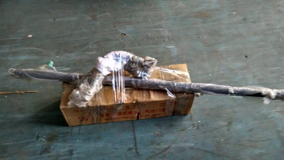 Door pump assembly, pneumatic, front door, swing type, left rudder, curved arm radius 380, support spacing 1435-1