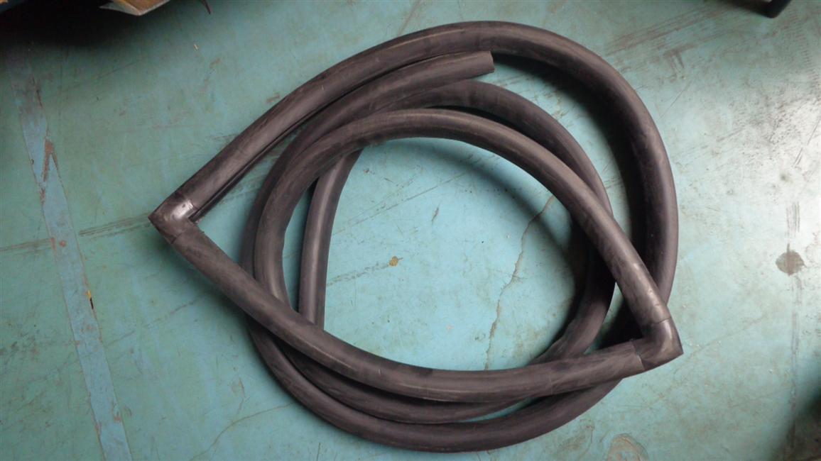 Middle passenger door sealing strip, outside door, J106,6120C2