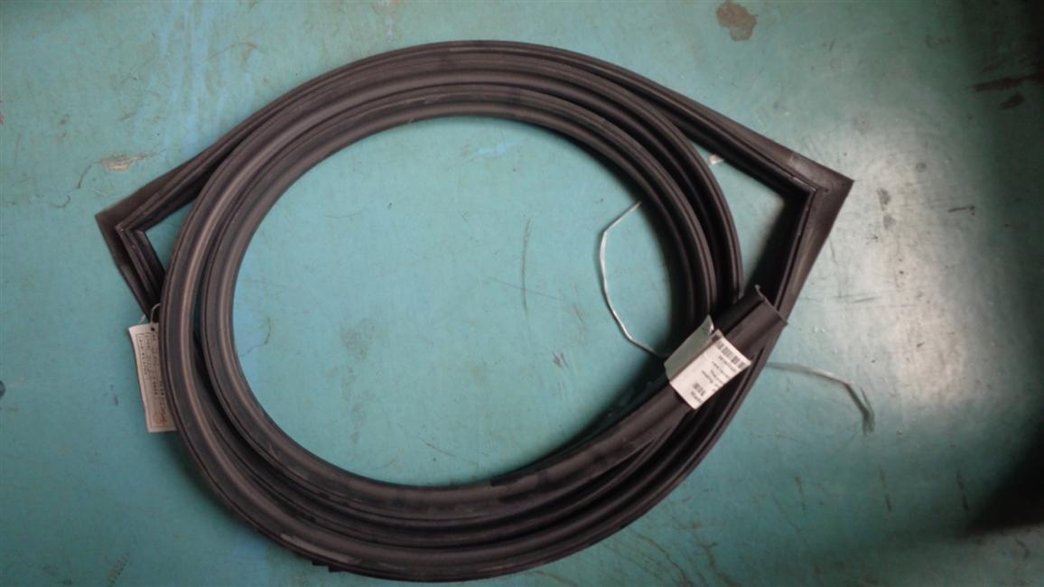 Middle passenger door sealing strip, EPDM J063,6128Y-1