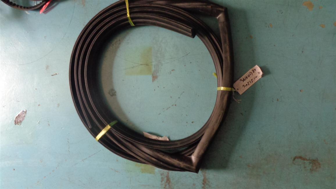 Front passenger door sealing strip, EPDM J106,6800Y-3
