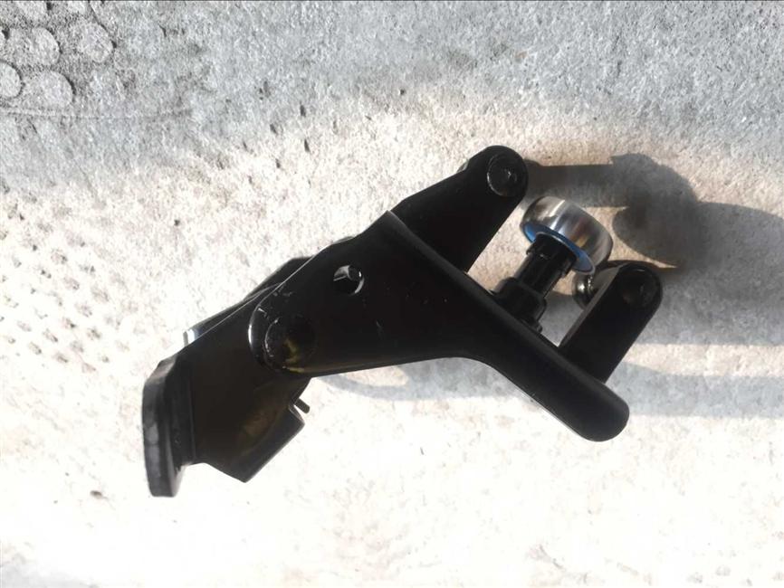 Rouleau moyen, porte centrale droite, Tianjin Yuao, KS2