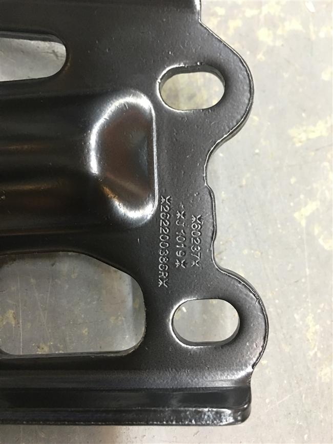 Нижняя правая средняя дверь в сборе с решеткой, нижняя средняя дверь, нижний слайд, левый руль, KS2 (CY)