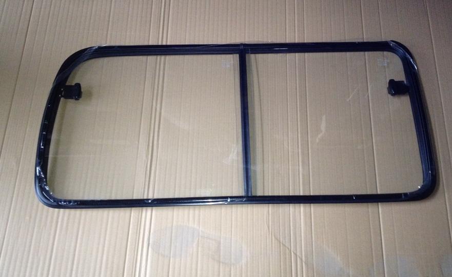 Fenêtre coulissante droite, verre blanc, gouvernail gauche, coulissant, KS