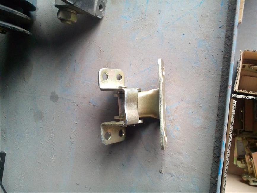 Водительская дверная петля однополосного типа, 6721