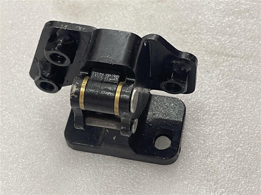 Driver door hinge, shaft type, 6706DY
