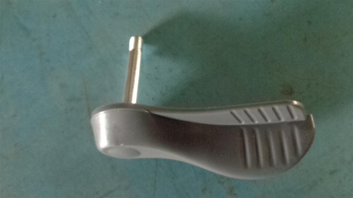 T31 seat adjustment handle (to the channel) right, 267300519-1