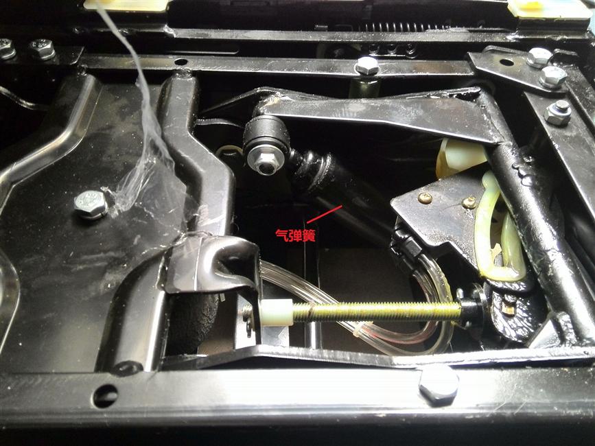 Driver seat Q15 damping rod, 267100335-2