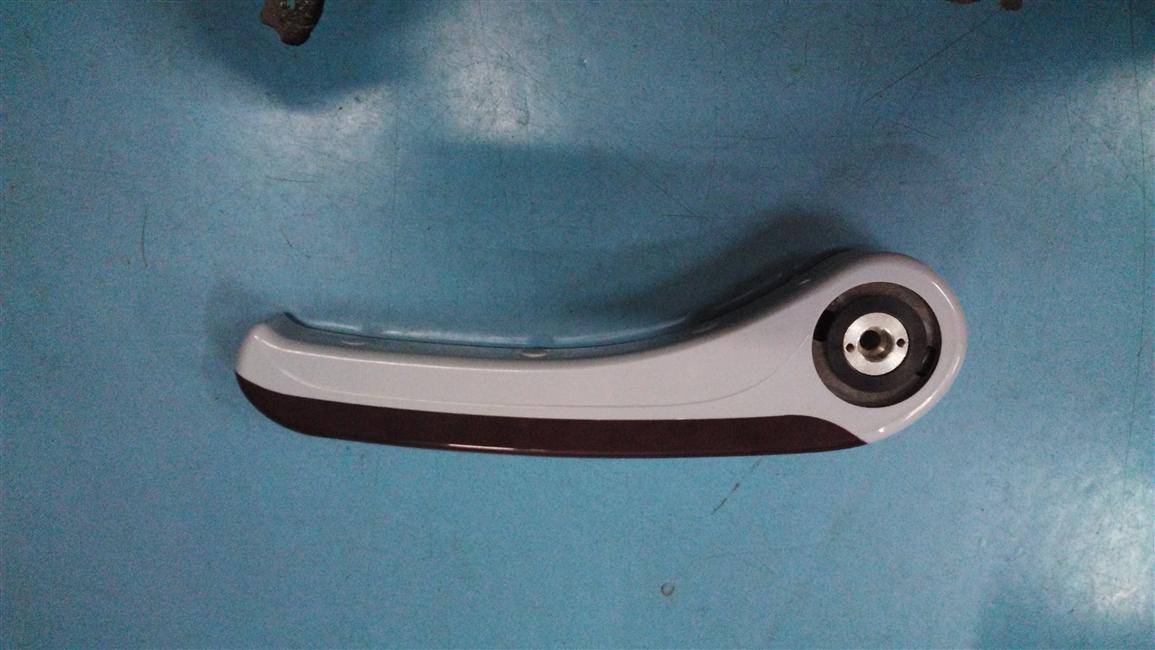 Accoudoir de retour automatique de style A, siège gauche, 267303439.