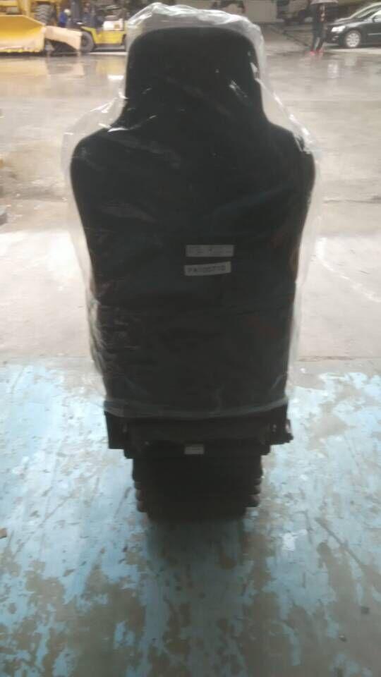 Mechanical driver chair, J15-5, three-point seat belt, handrail, velvet fabric