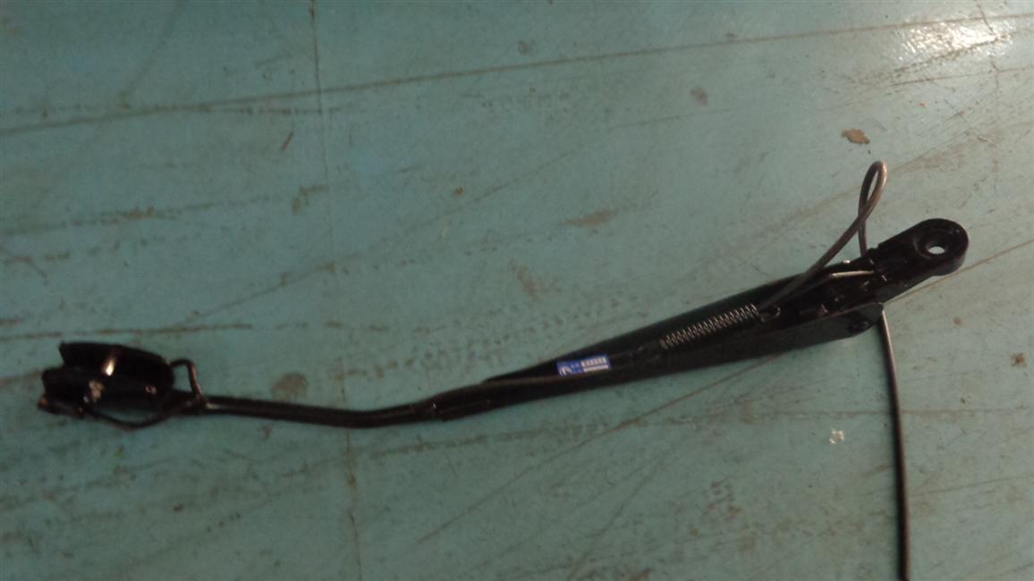 630mm single round tube scraping arm-left, inverted, 6129Y8/Y5/P8/P5-1