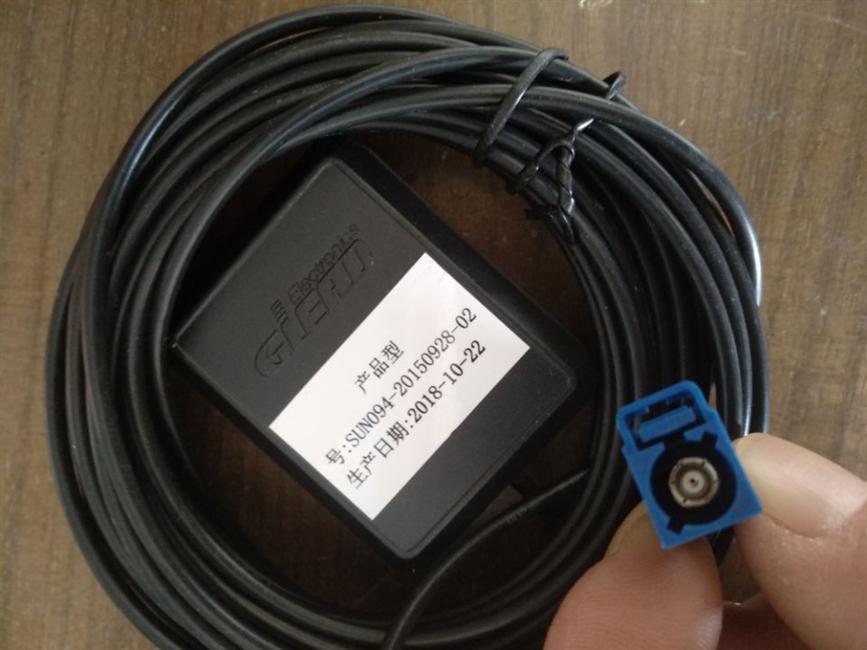 GPS antenna, 279100775/774-1