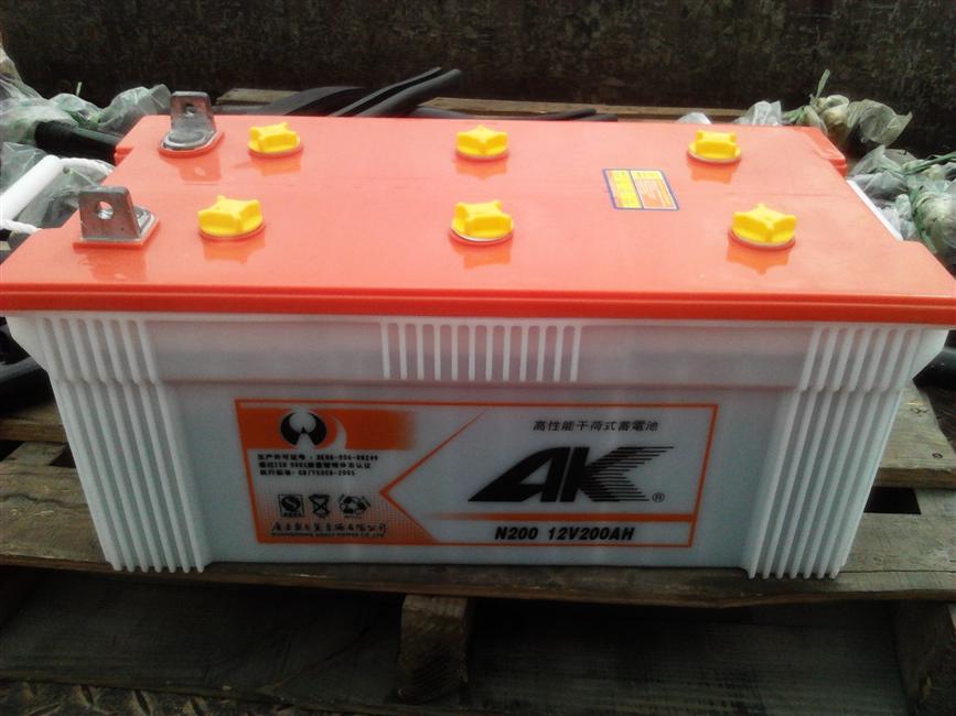 Батарея, N200AH, плоский терминал, 540A, требуется техническое обслуживание