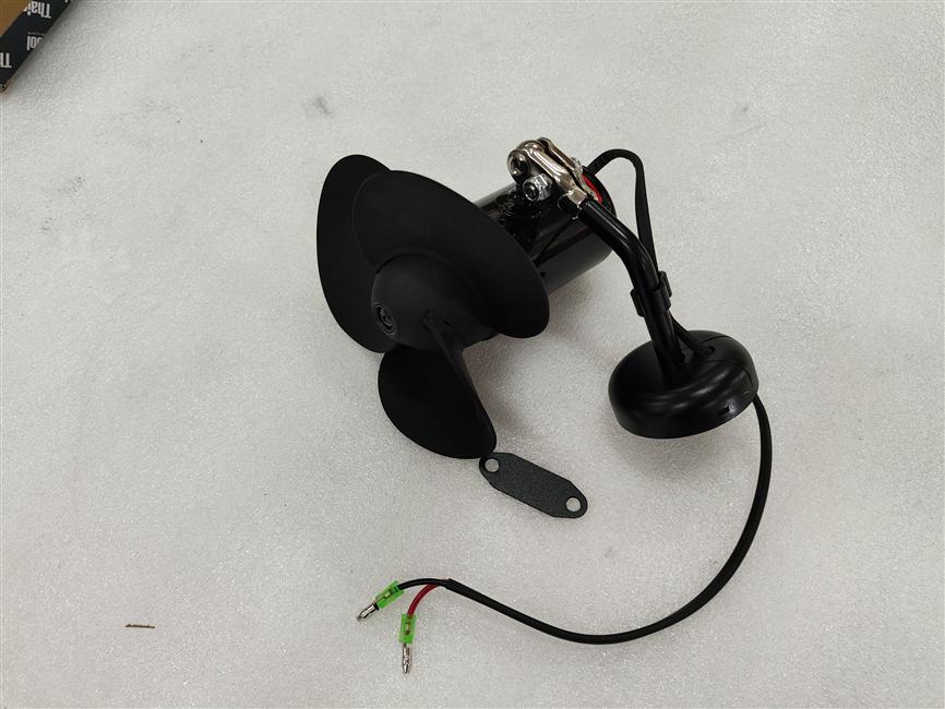 Mini fan. Left and right A-pillars. Xiamen Taigu DS. 05R-16B-24V .Without hood and base