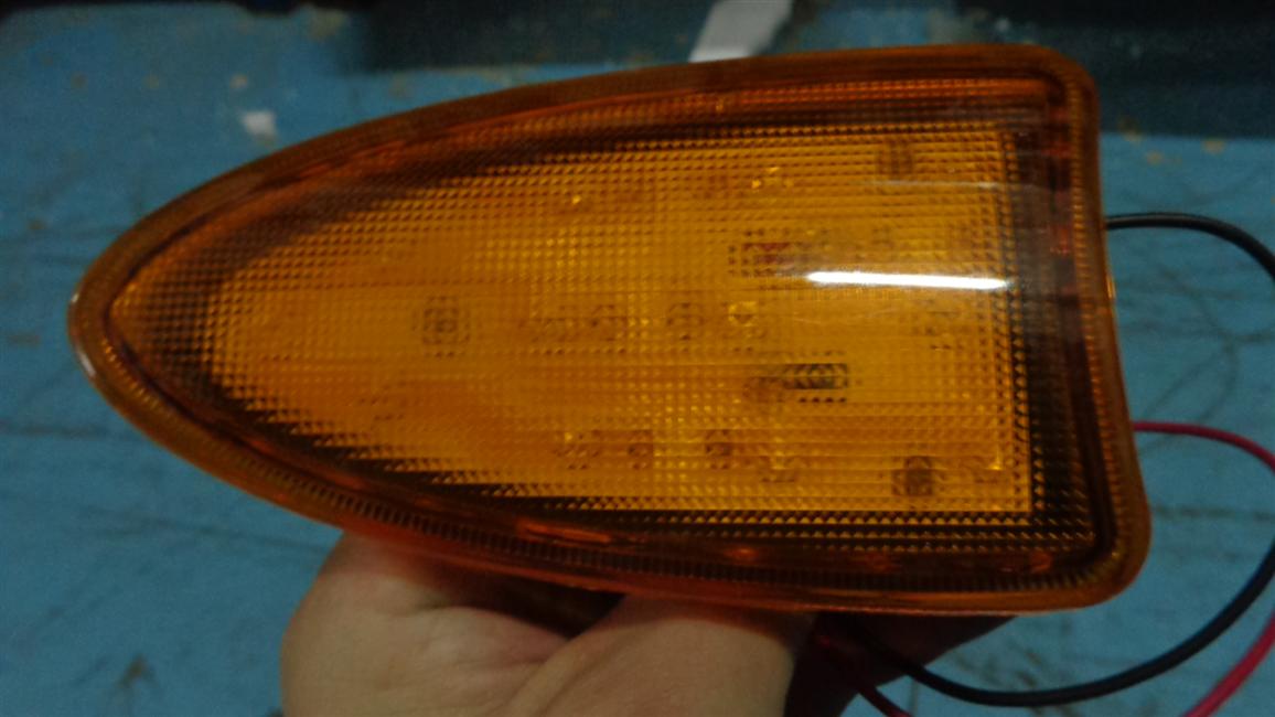 Rétroviseur d'assemblage du signal de virage, 128 grandes lumières triangulaires, 282200080/282200090