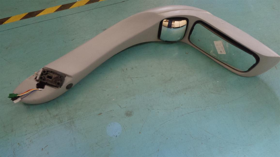 Left external rearview mirror assembly, KW128, rabbit ear type, electric electric defrost, 6799Y-1