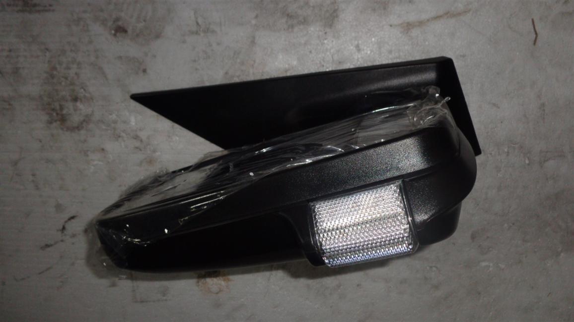 Rétroviseur extérieur, gouvernail gauche côté gauche, noir épais, électrique, clignotant électrique avec chauffage électrique miroir auxiliaire, KT