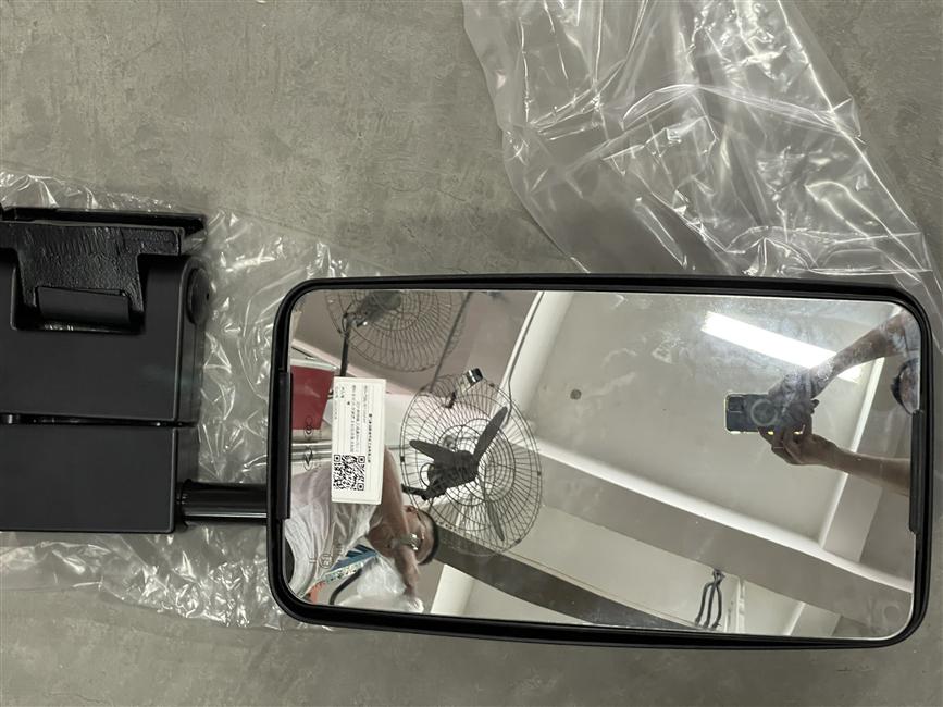 Left external rearview mirror, Wuxi Chenguang HZDJ-195, iron frame type, manual defrost-free, short arm on the left