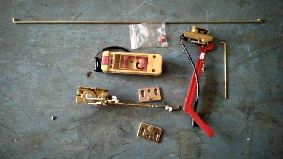 Exterior door lock, 6901Y, safety door lock (right), Seagull-1
