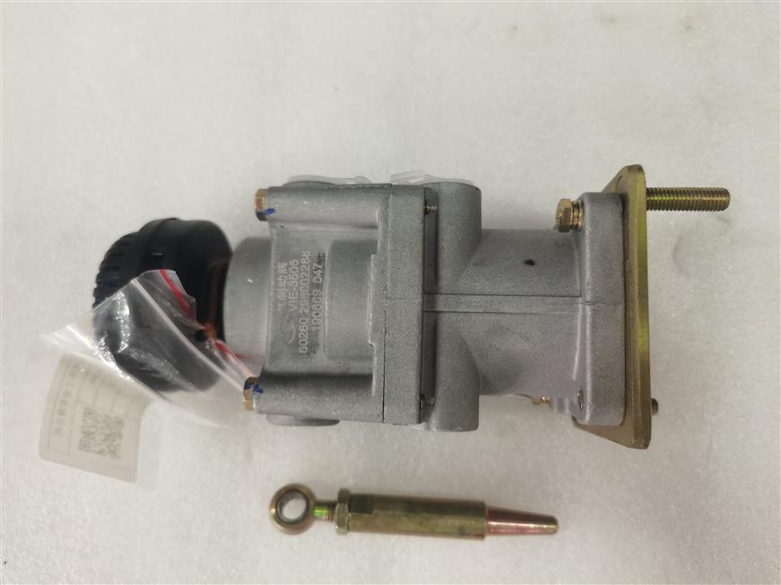 Клапан воздушного тормоза, аналогичный 235 400010-2