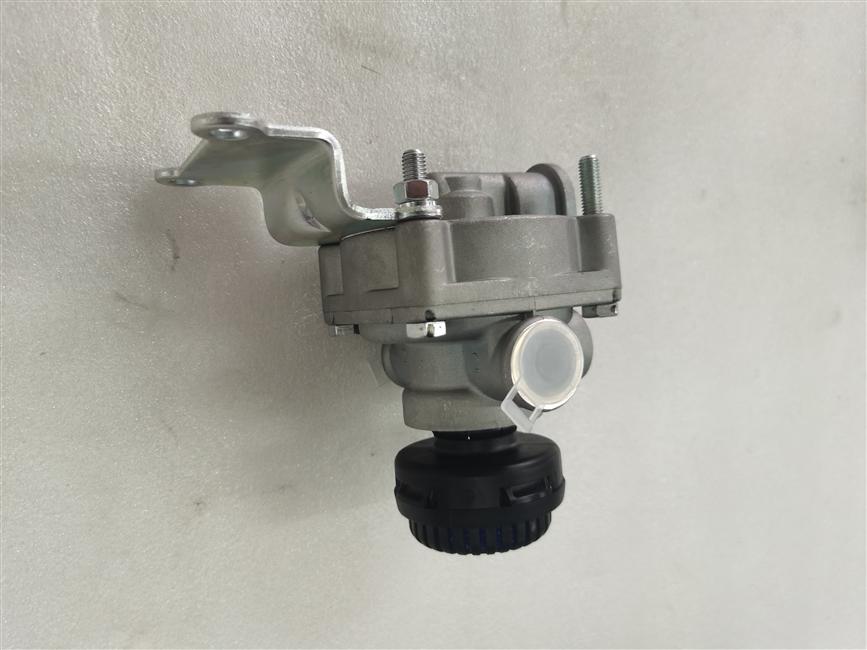 Relay valve, same as 235500006-3