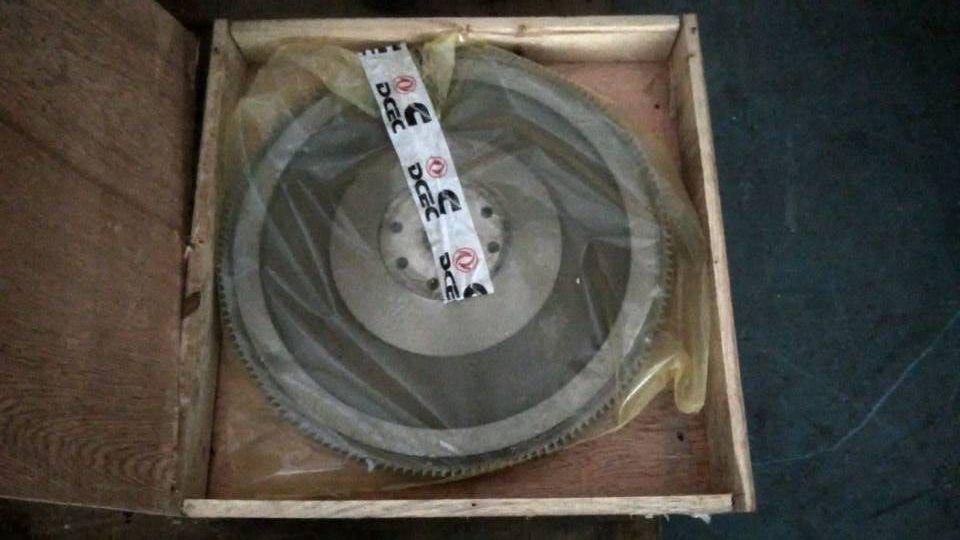 Flywheel and ring gear assembly, L325-20