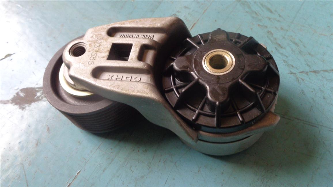 Belt tensioner, L360-20