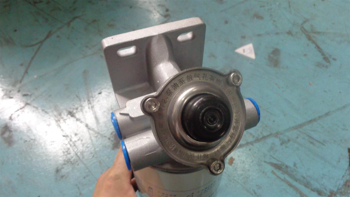 Oil and water separator assembly (with hand oil pump), YC4FA130-40, FG1QAB00001-3