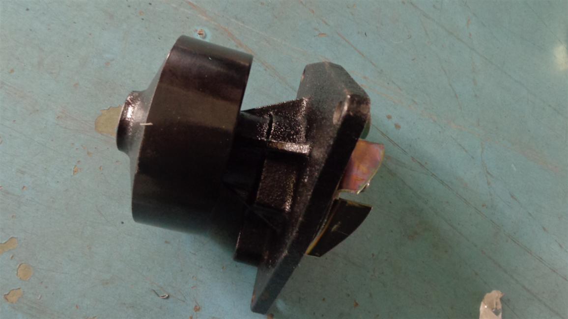 Water pump, L325-20-1