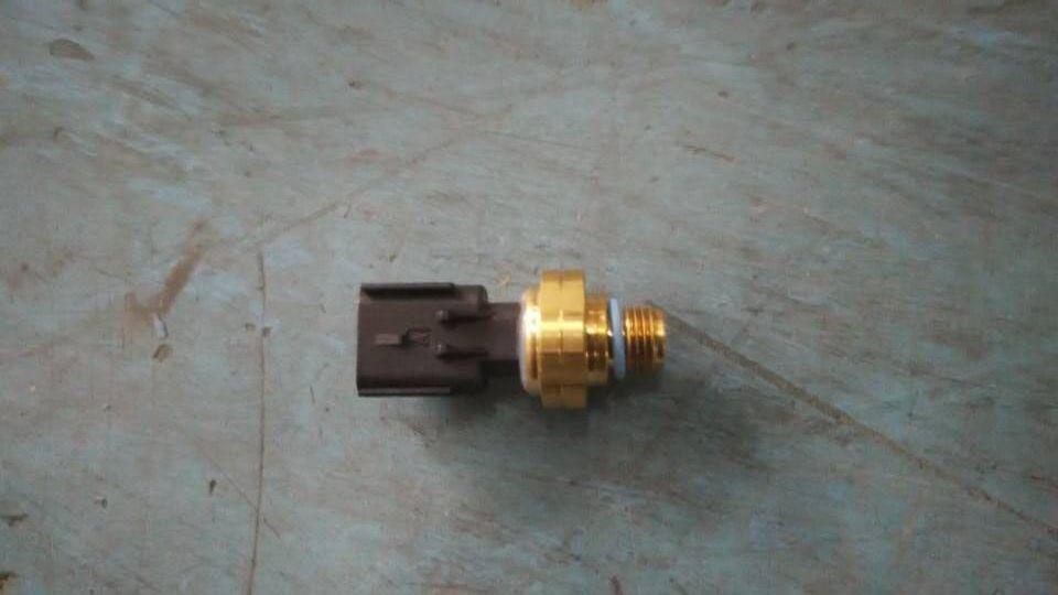 Oil pressure sensor, ISLe290 31, SO60716