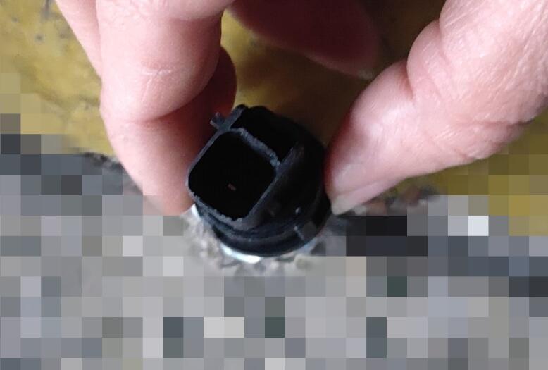 Oil pressure switch, JE4D28Q5F-QH03