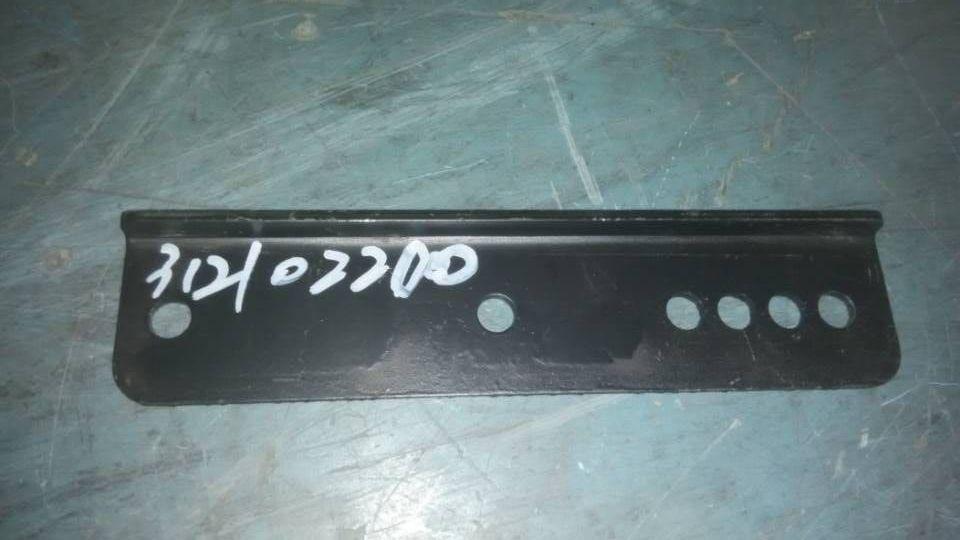 Bracket-Radiator Stand