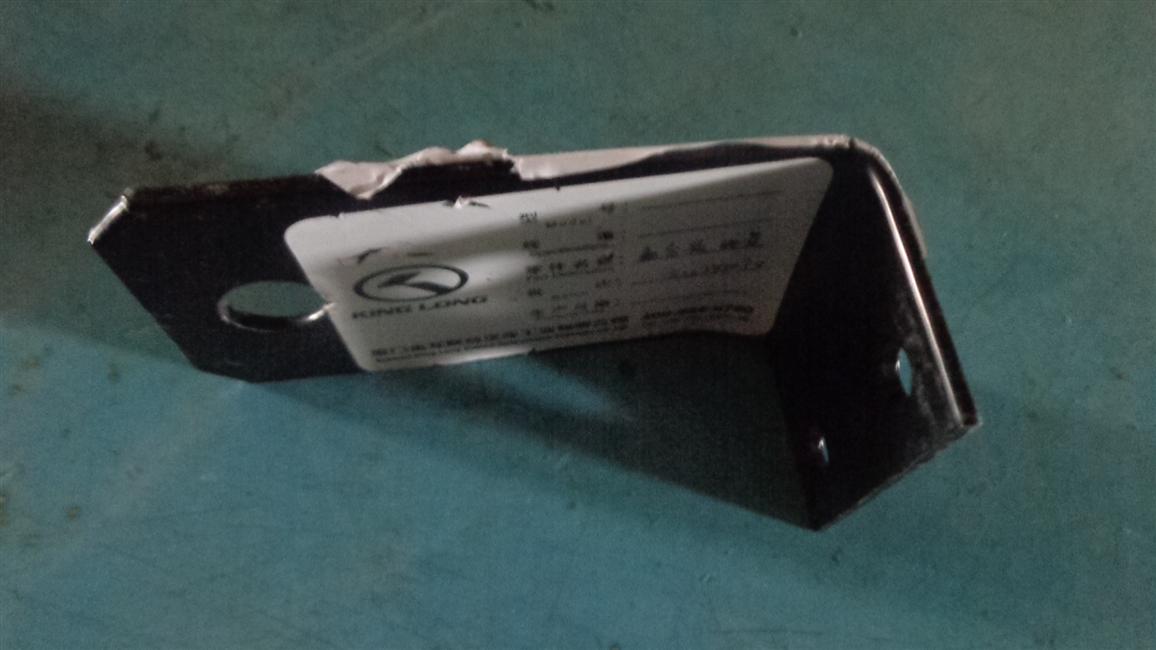 Bracket-clutch oil pipe