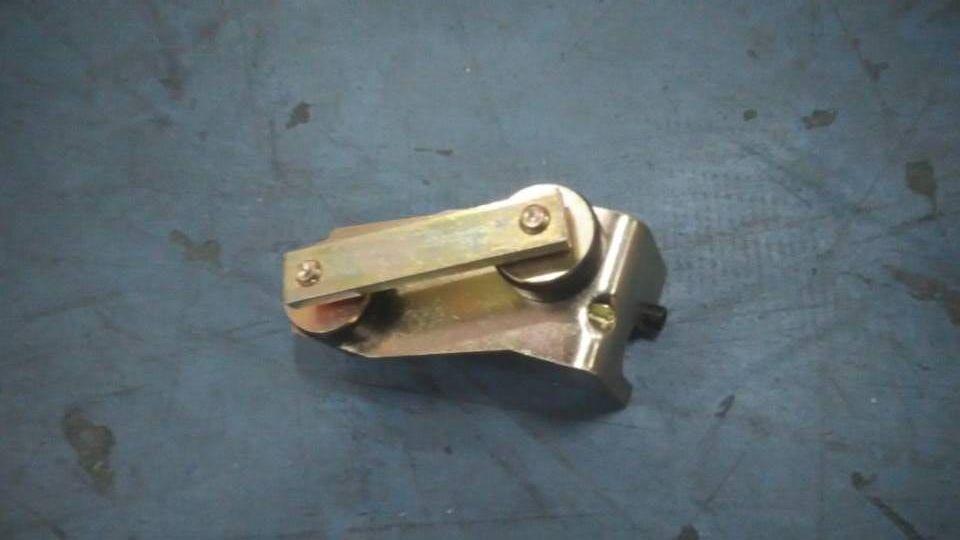 Speed-changing control soft shaft bracket, shifting, three soft shafts-1