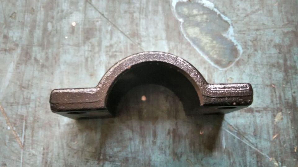 Bracket-stabilizing rod