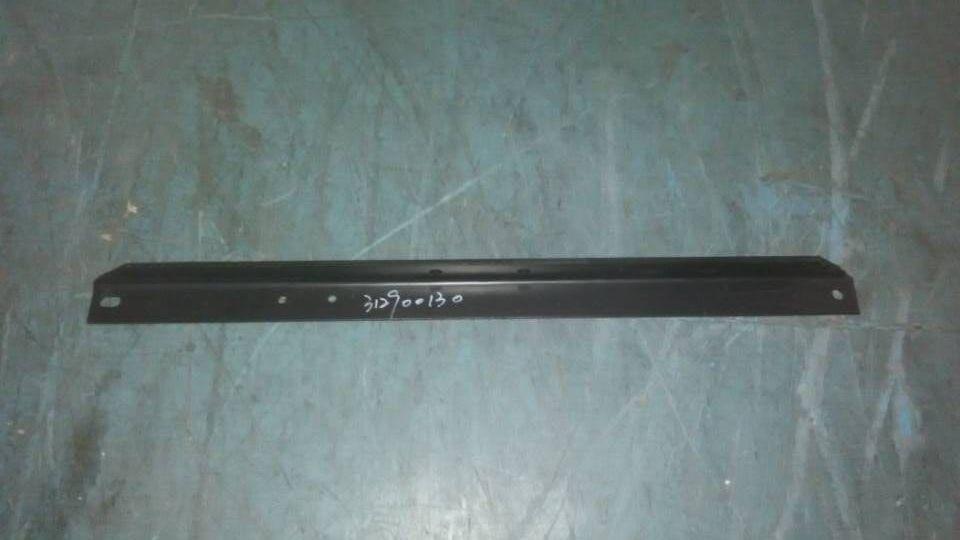 Rear fixed crossbeam-spare tire lifter, 6798Y